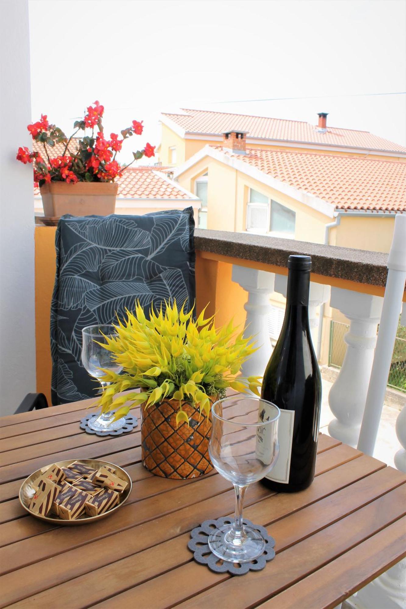 Koralj Apartment *